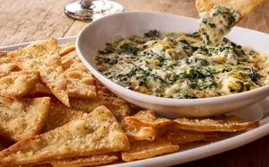 Olive Garden Spinach-Artichoke Dip $10.99
